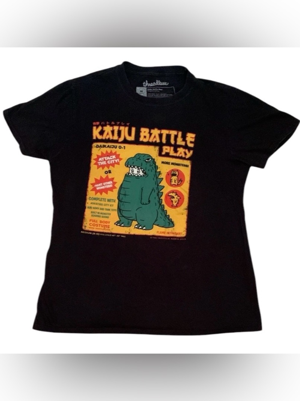 Threadless Kaiju Battle Play Godzilla Black T-Shirt Men’s Medium Graphic Anime